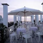 Hyencos Calos Hotel 4*
