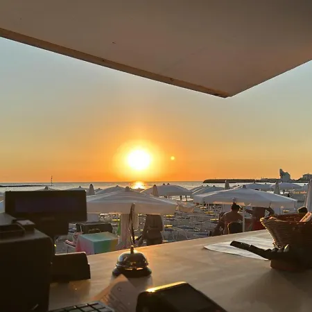 Hyencos Calos Hotel 4*