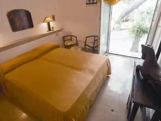 Hyencos Calos Hotel 4*